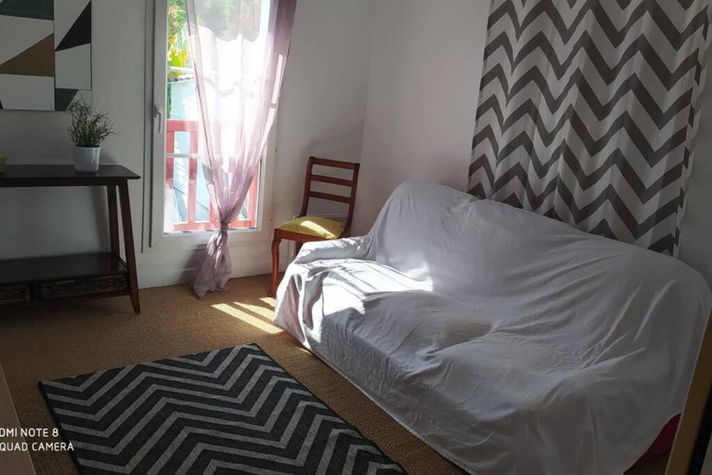 Appartement Tout Confort Au Calme Avec Jacuzzi Mouguerre Esterno foto