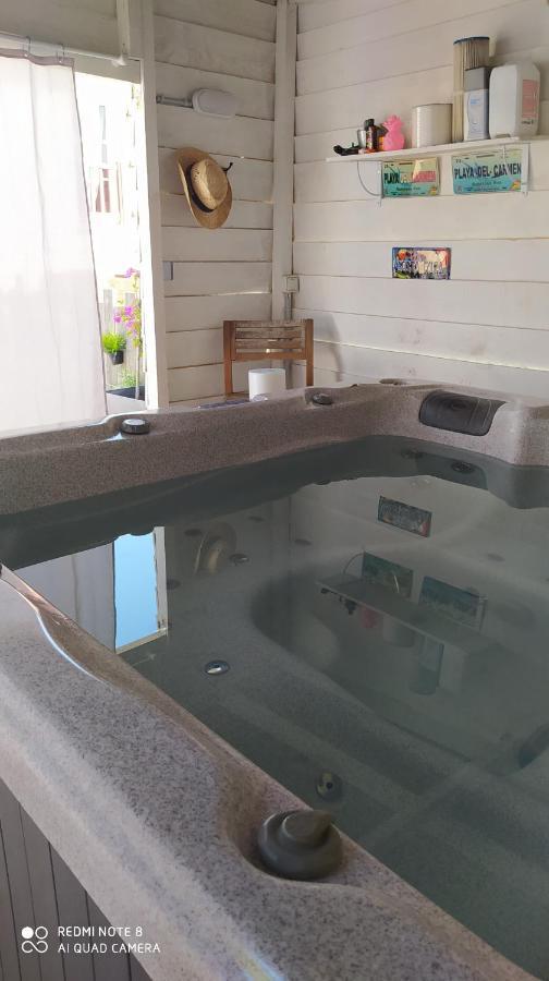 Appartement Tout Confort Au Calme Avec Jacuzzi Mouguerre Esterno foto